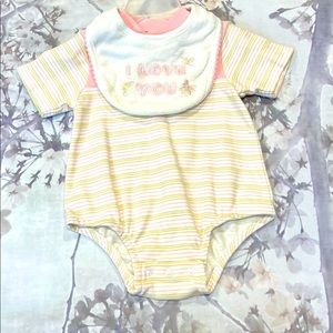 Baby Beginnings - onesie and bib Velcro. 6/9m